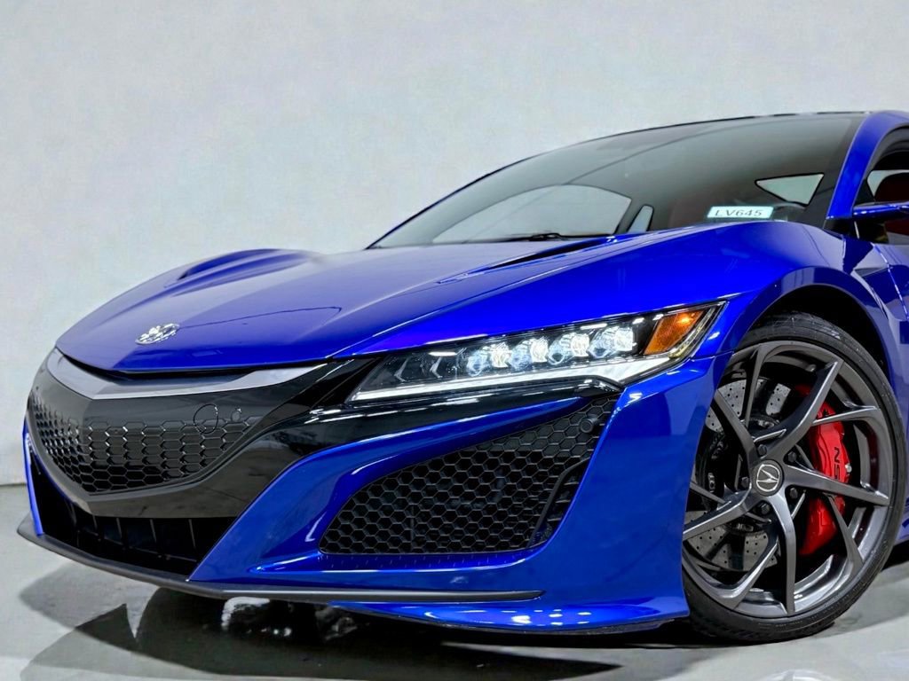 Used 2017 Acura NSX image 4