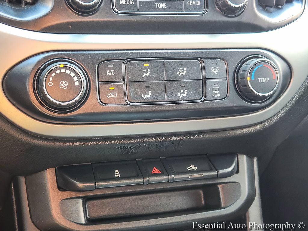 Used 2018 Chevrolet Colorado LT w/ LT Convenience Package RWD image 14