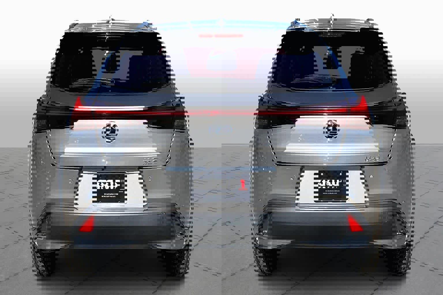 Used 2020 Lexus UX 200 w/ Accessory Package 2 image 5