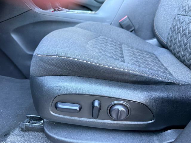 Used 2024 Chevrolet Equinox LT FWD image 22