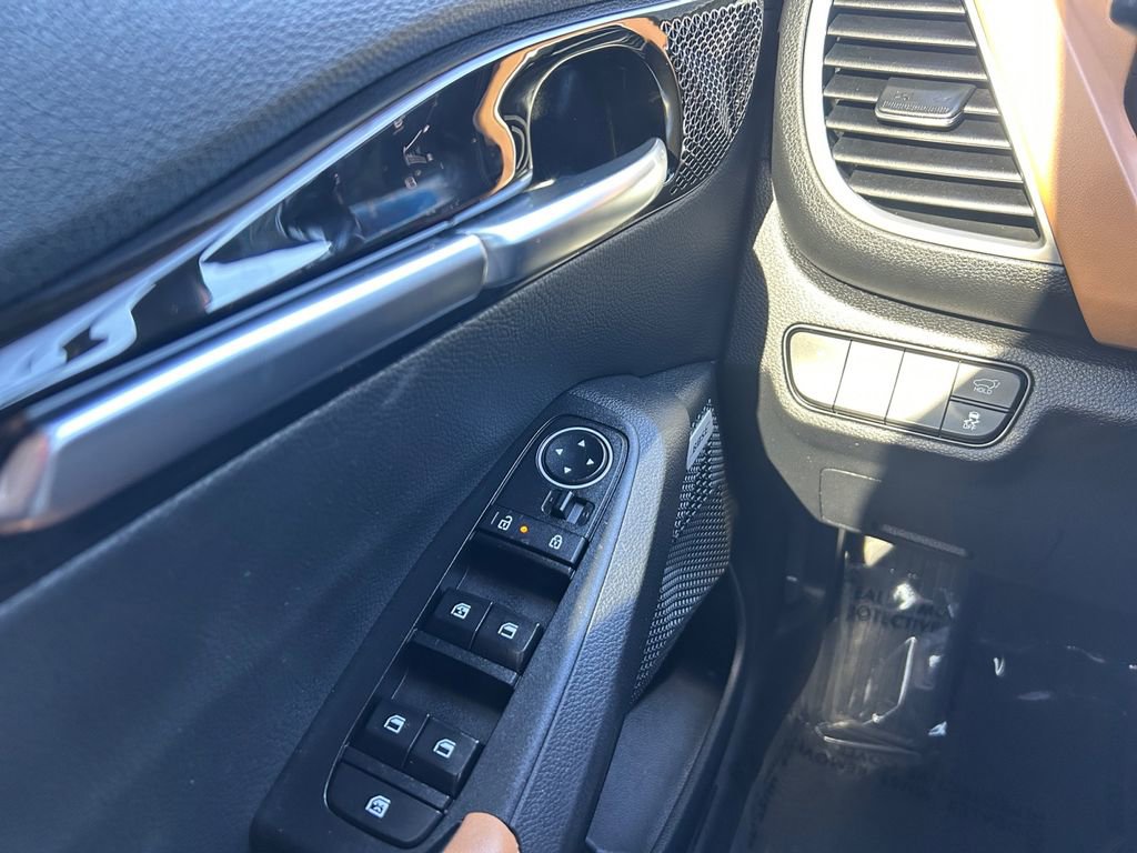 Used 2024 Kia Seltos SX w/ SX Sunroof Package image 17