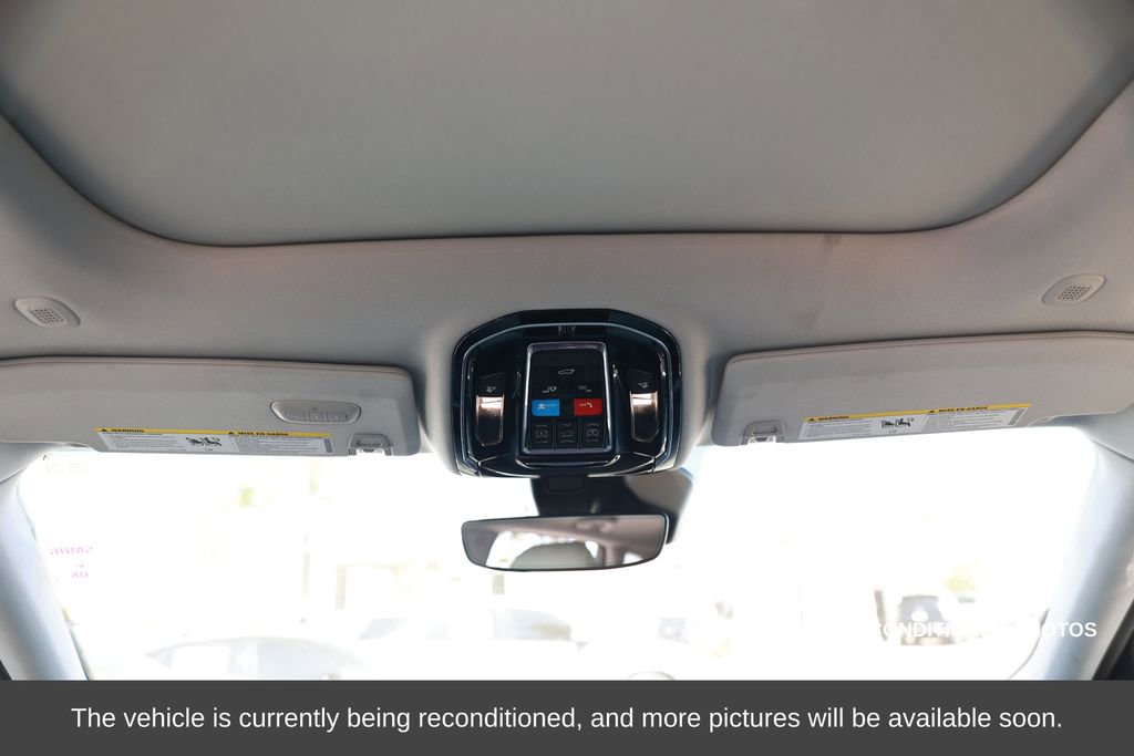 Used 2022 Jeep Grand Cherokee Overland image 32