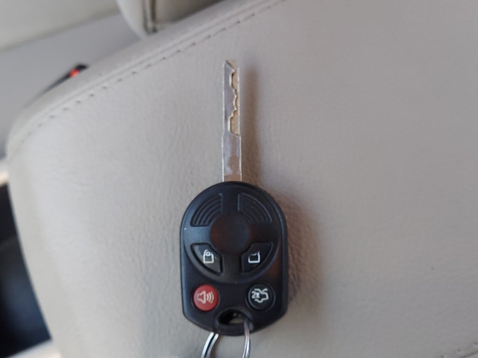 Used 2018 Ford Focus SE FWD image 28