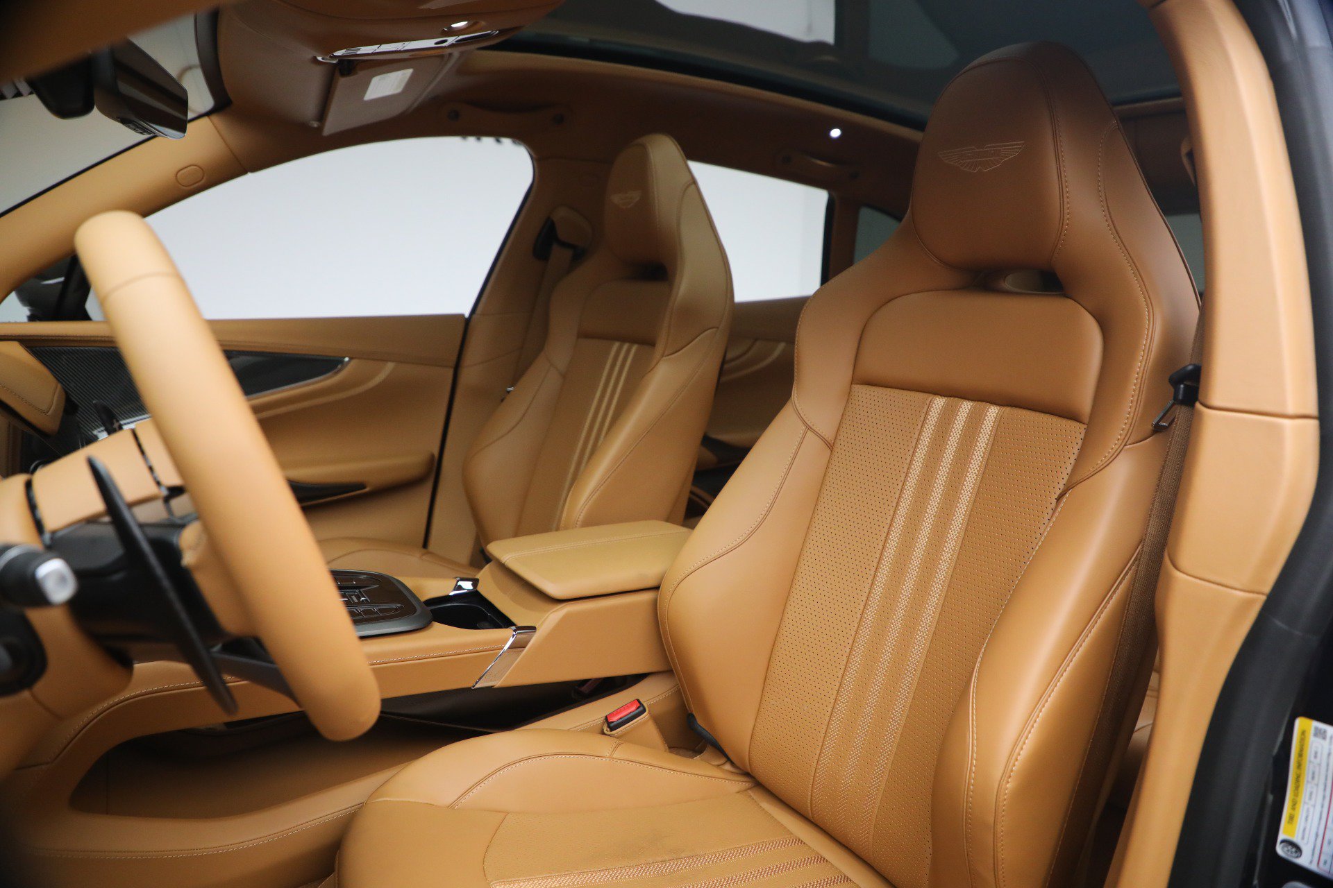 New 2026 Aston Martin DBX 707 AWD/4WD image 16
