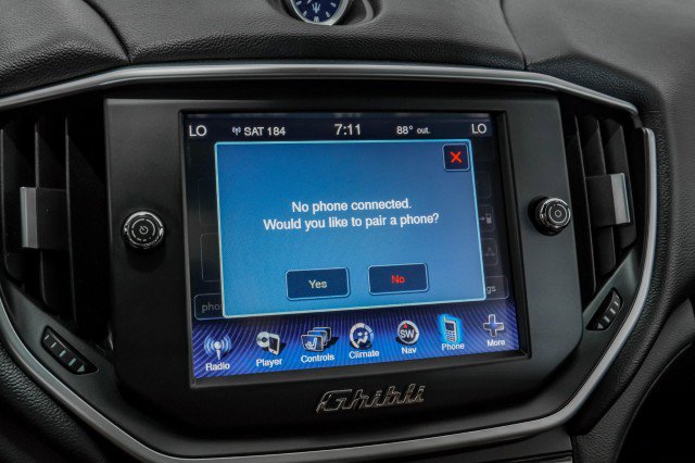 Used 2016 Maserati Ghibli RWD image 31