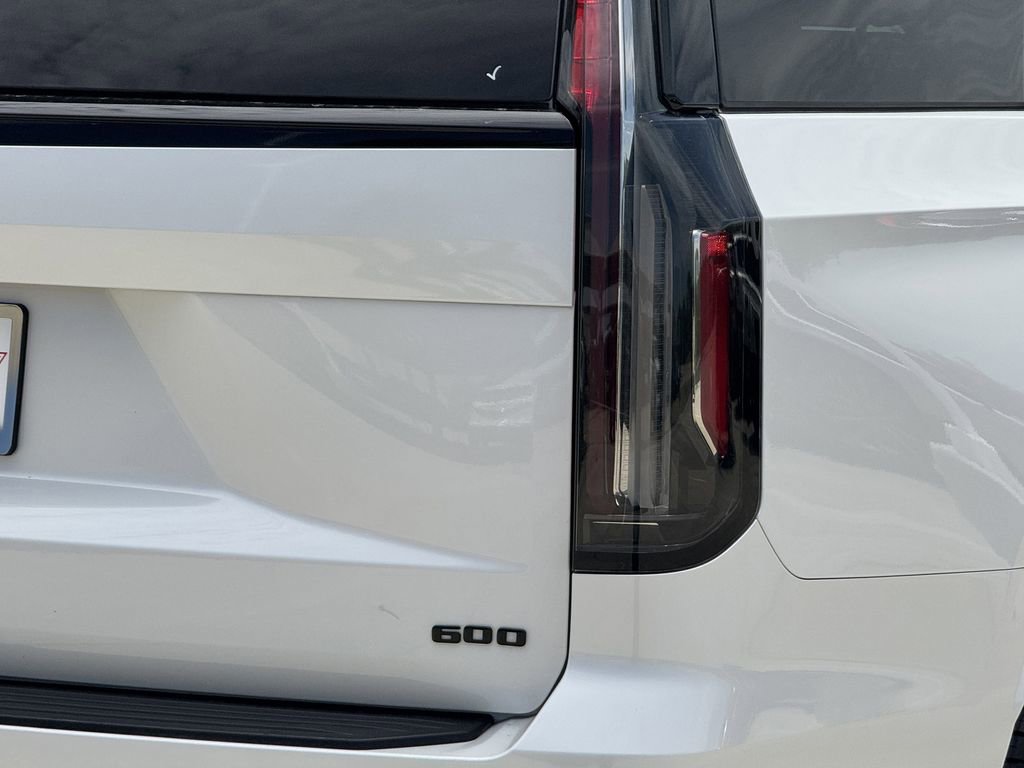 Used 2021 Cadillac Escalade Sport w/ Driver Assist Tech Package AWD/4WD image 10