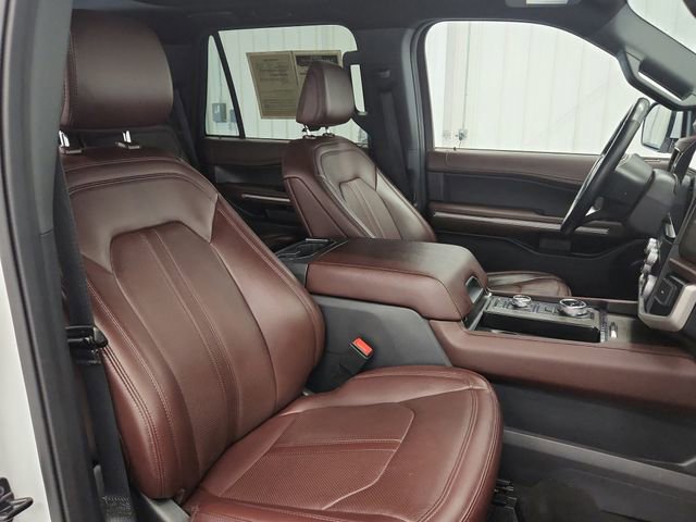Used 2024 Ford Expedition Limited image 34