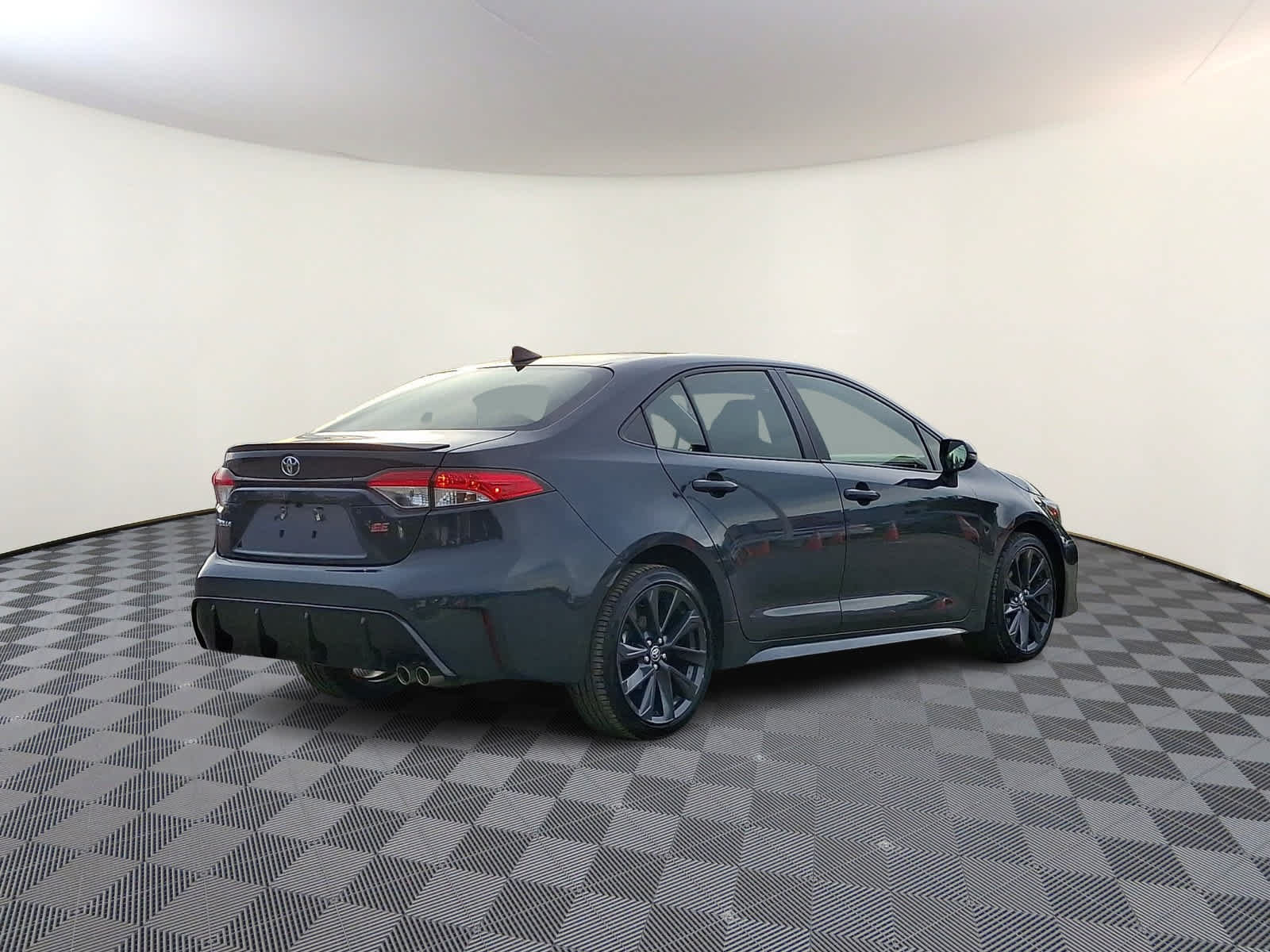 Certified 2024 Toyota Corolla SE FWD image 5