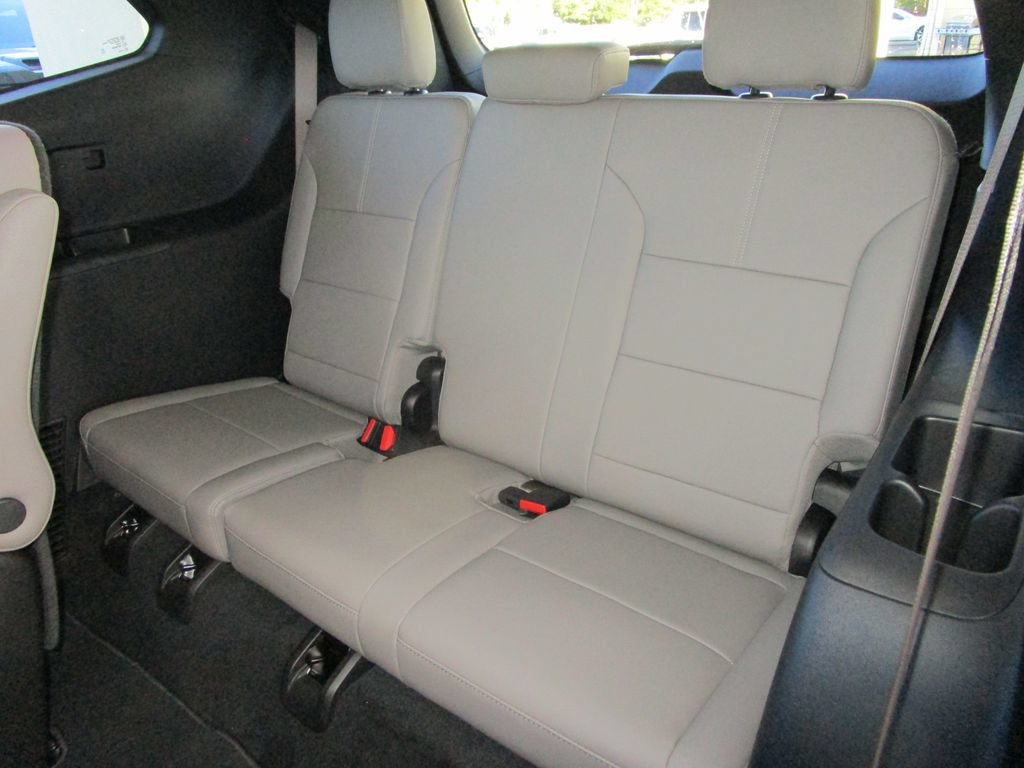 New 2026 GMC Acadia Elevation w/ Elevation Premium Package FWD image 18