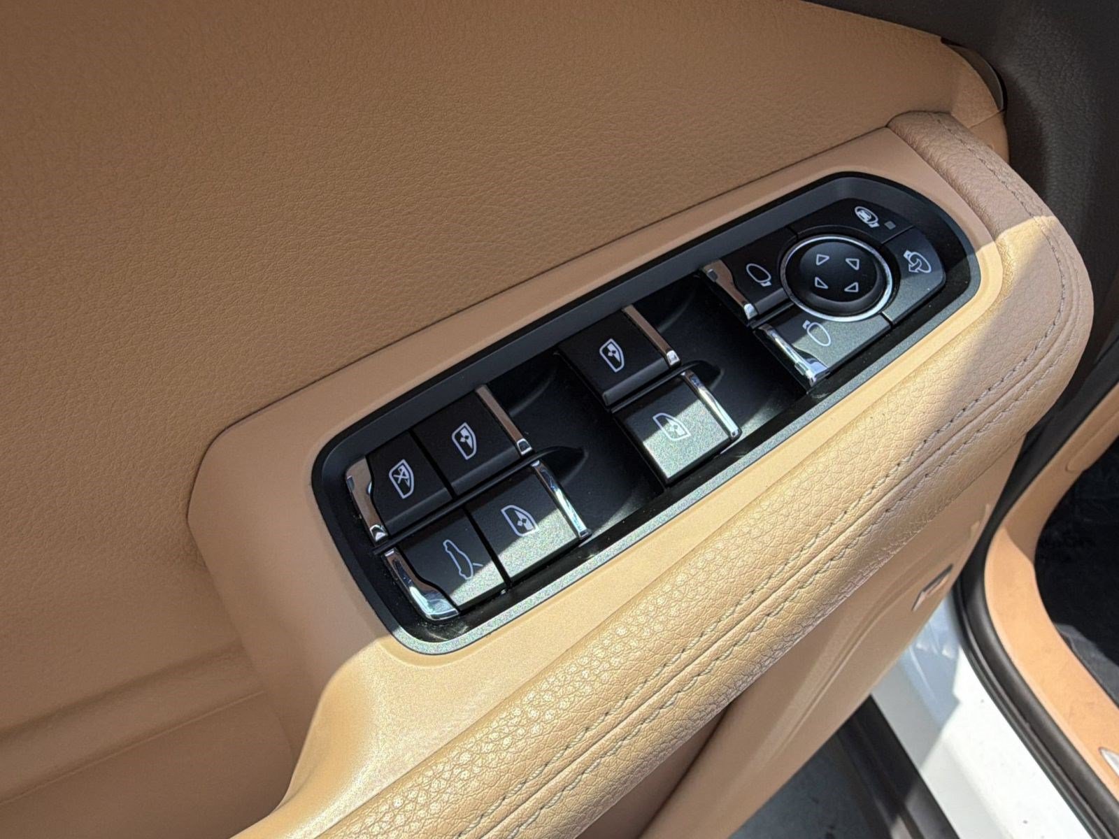 Used 2018 Porsche Macan S AWD/4WD image 26
