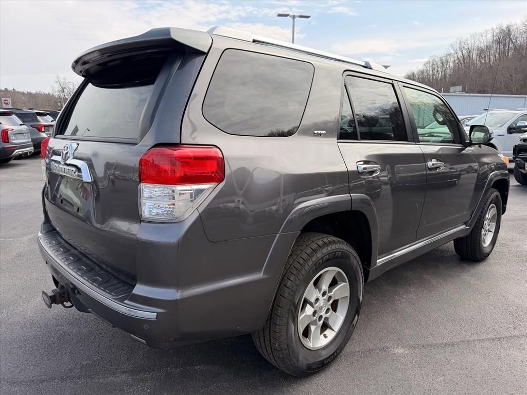 Used 2012 Toyota 4Runner SR5 w/ Premium Pkg image 4