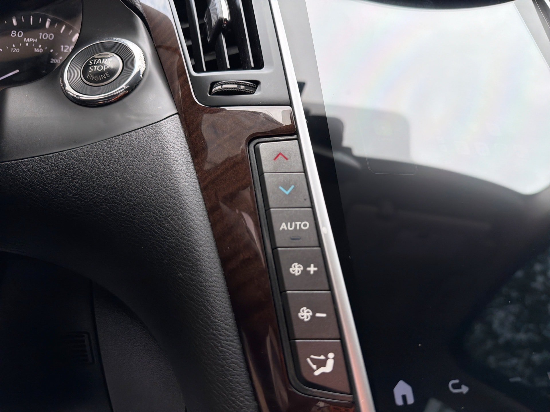 Used 2019 INFINITI Q50 Luxe RWD image 17
