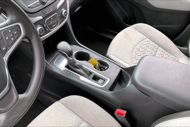 Used 2022 Chevrolet Equinox LS w/ LS Convenience Package FWD image 13