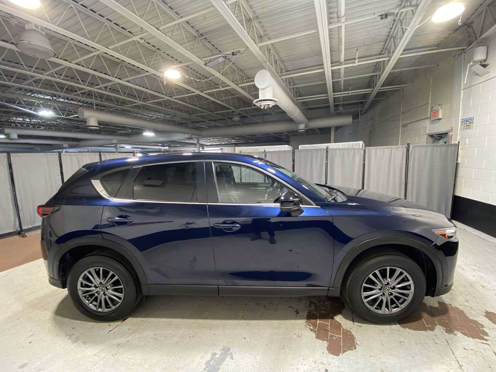 Used 2017 MAZDA CX-5 Touring w/ Preferred Equipment Package AWD/4WD image 27