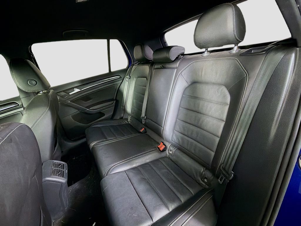 Used 2017 Volkswagen Golf R 4-Door image 25