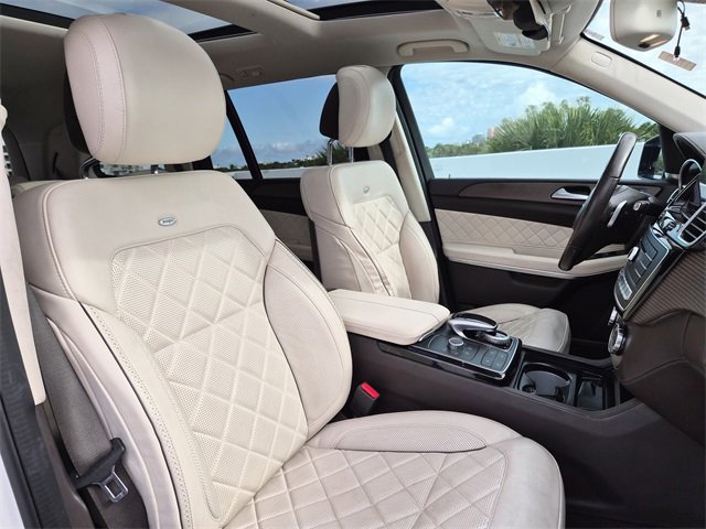 Used 2019 Mercedes-Benz GLS 550 4MATIC w/ Grand Edition Package image 21