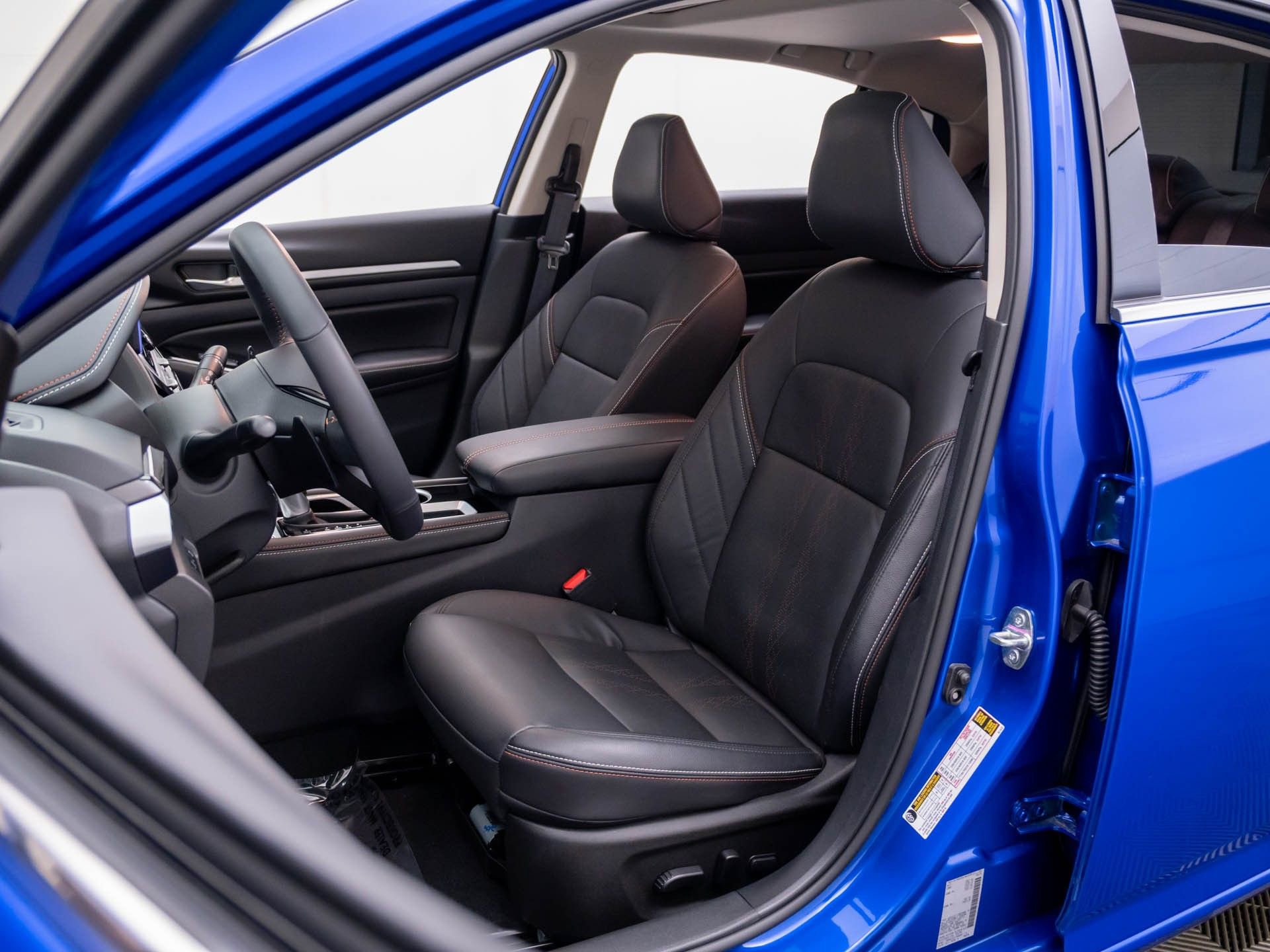 Used 2025 Nissan Altima 2.5 SR w/ SR Premium Package image 17