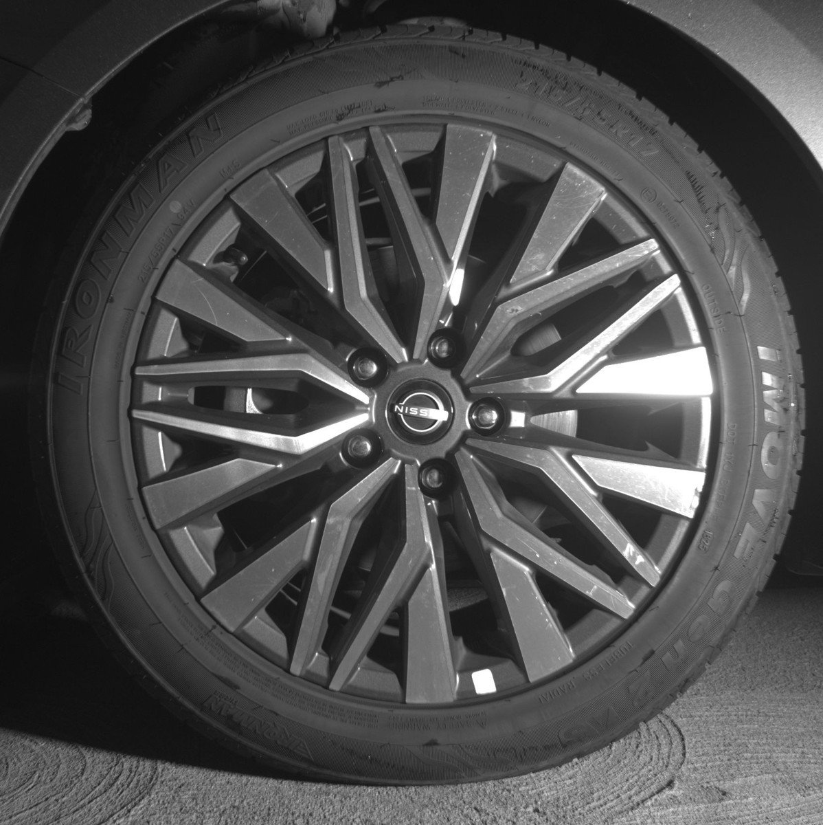 Used 2025 Nissan Altima 2.5 SV image 12