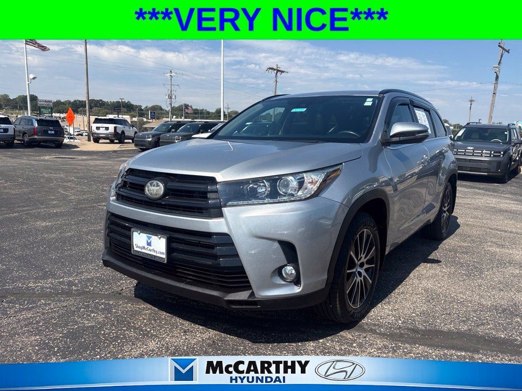 Used 2017 Toyota Highlander SE