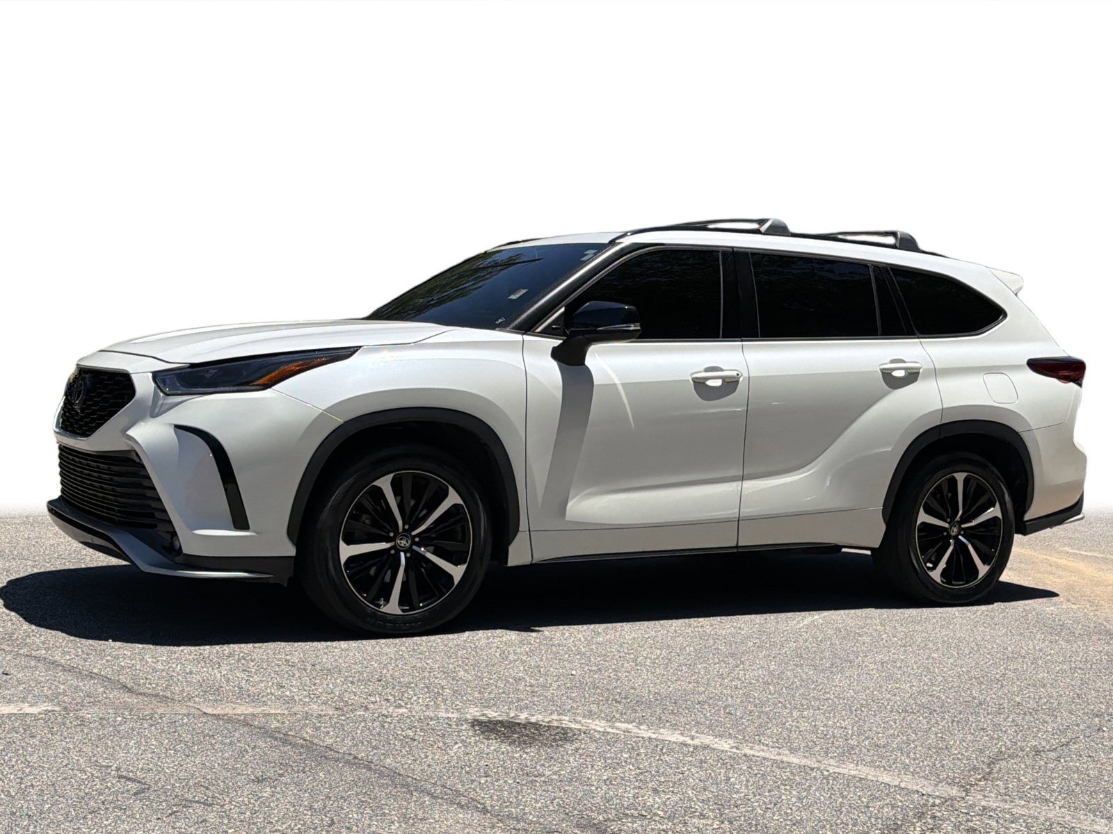 Used 2021 Toyota Highlander XSE AWD/4WD image 24