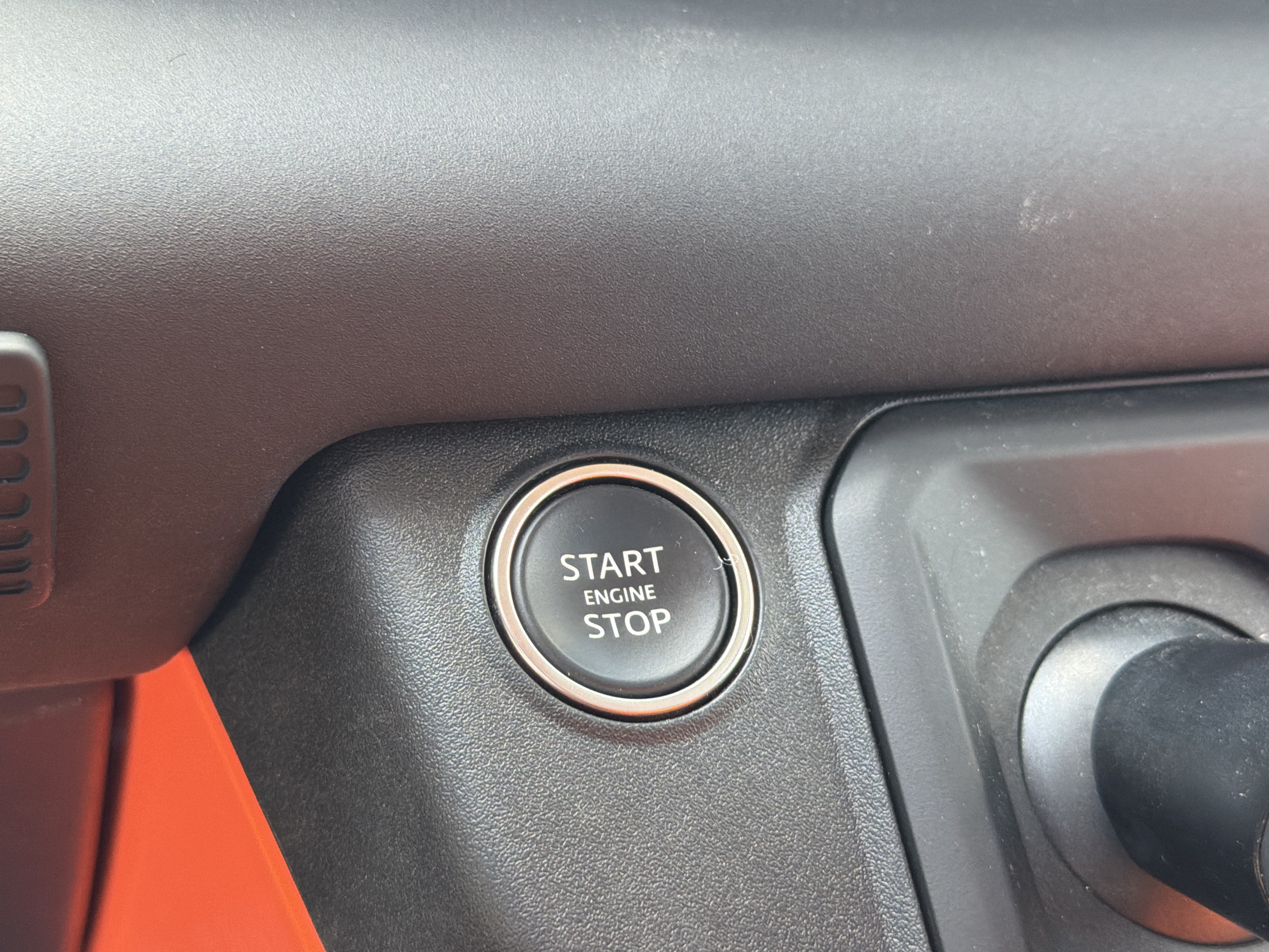 Used 2024 Land Rover Defender 90 S AWD/4WD image 63