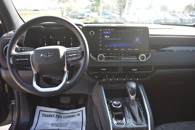 Used 2023 Chevrolet Colorado Z71 image 17