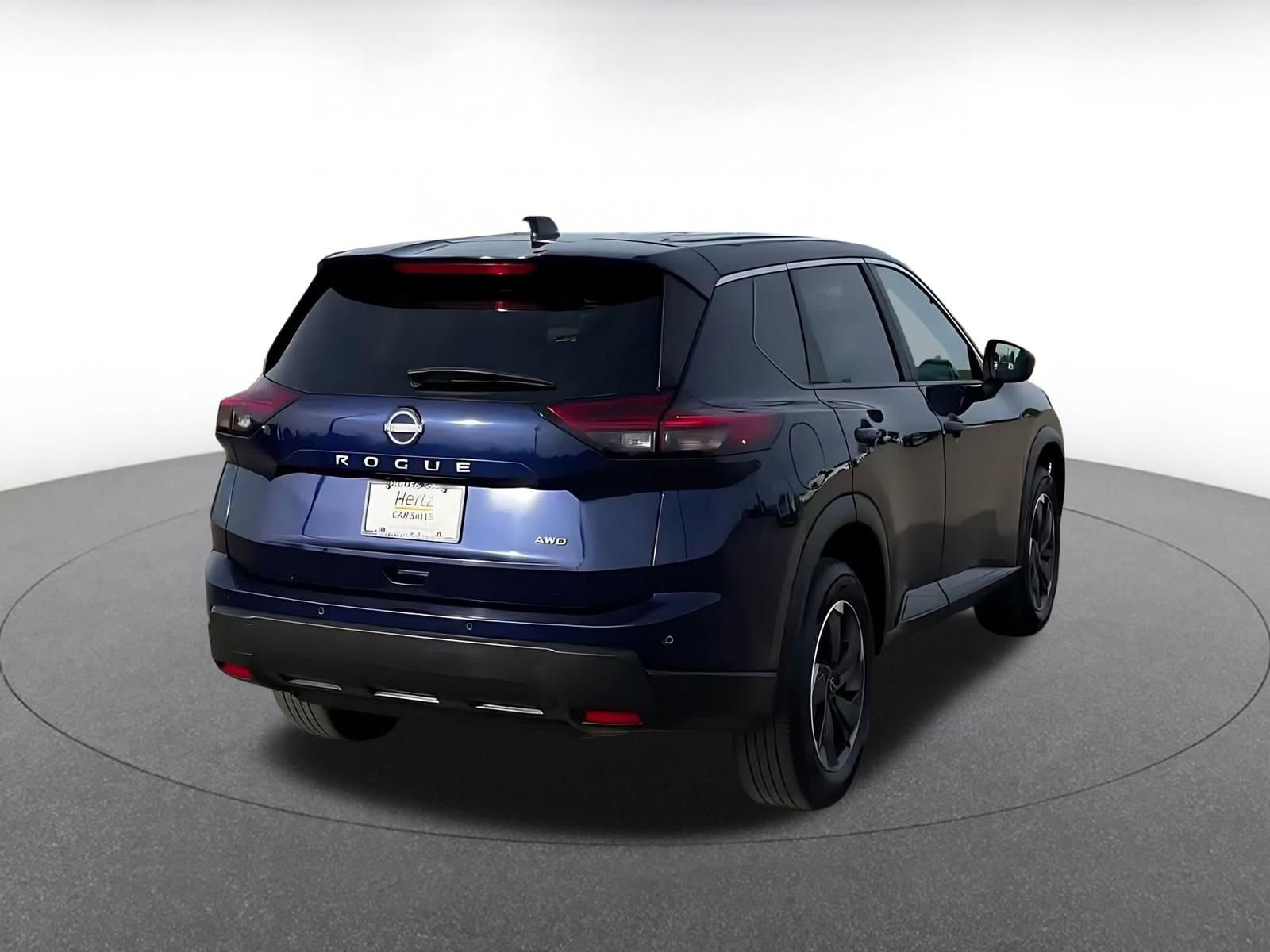 Used 2025 Nissan Rogue SV image 14