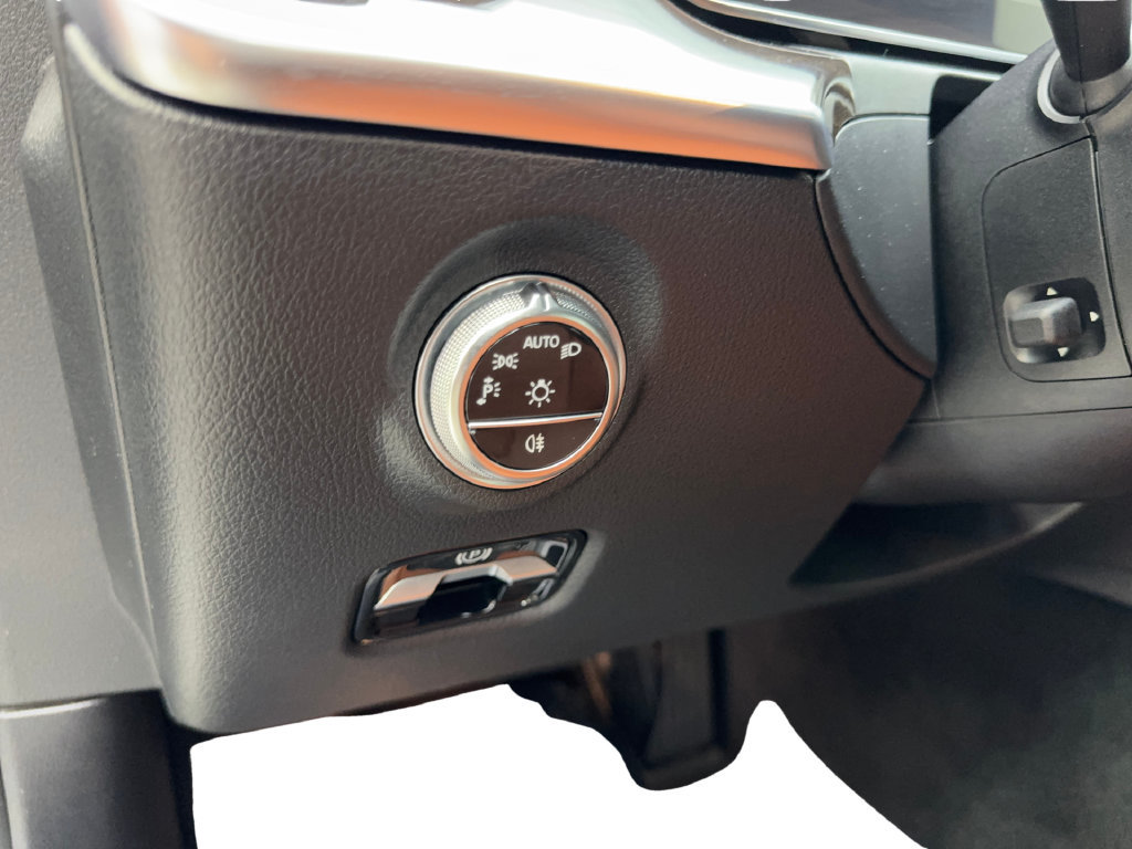 Used 2022 Mercedes-Benz C 300 Sedan image 53