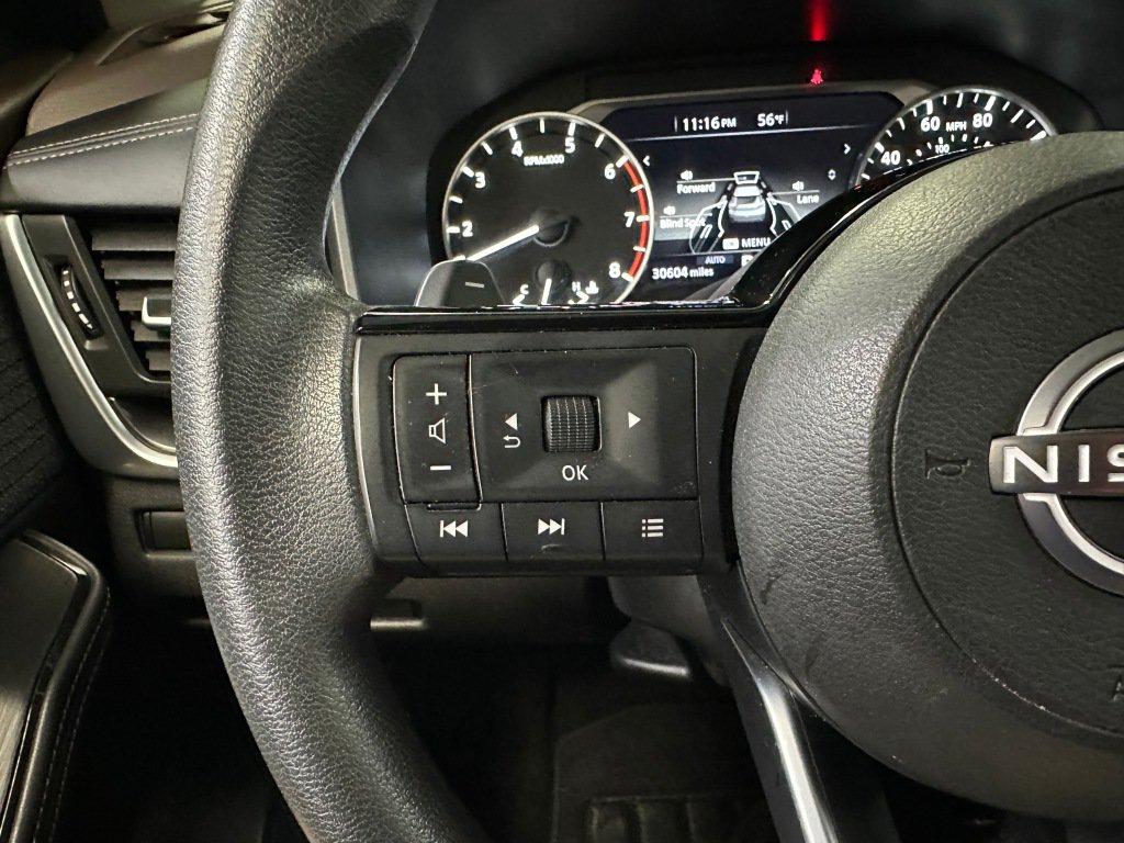 Used 2023 Nissan Rogue SV AWD/4WD image 10