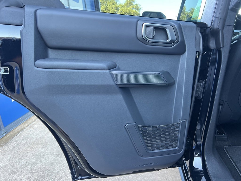 New 2025 Ford Bronco Badlands image 9