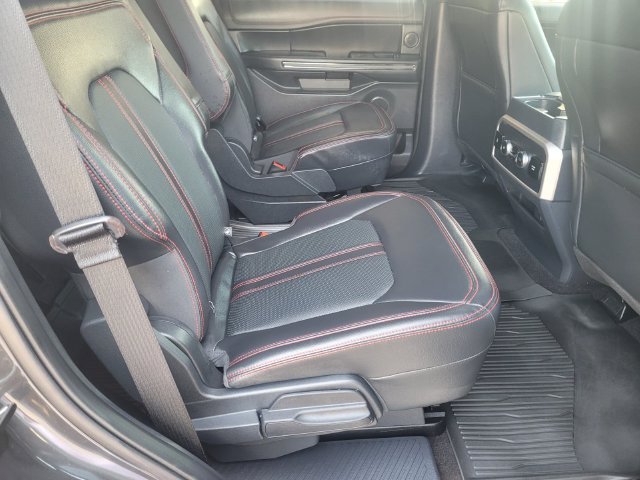 Used 2023 Ford Expedition Limited RWD image 13