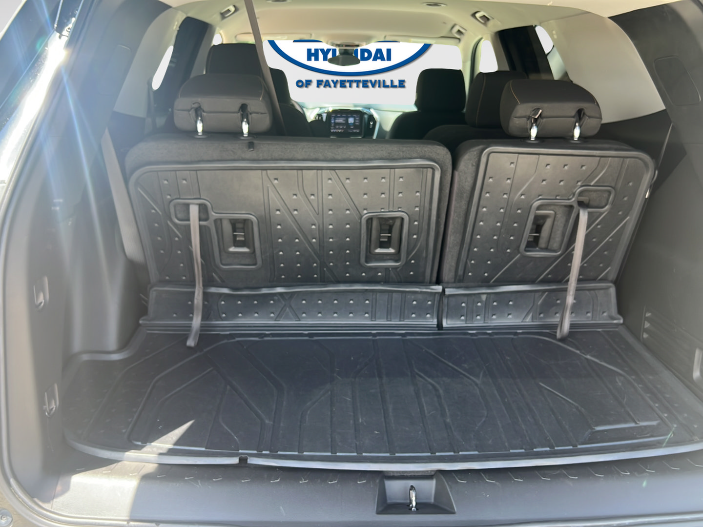 Used 2020 Chevrolet Traverse LT FWD image 17
