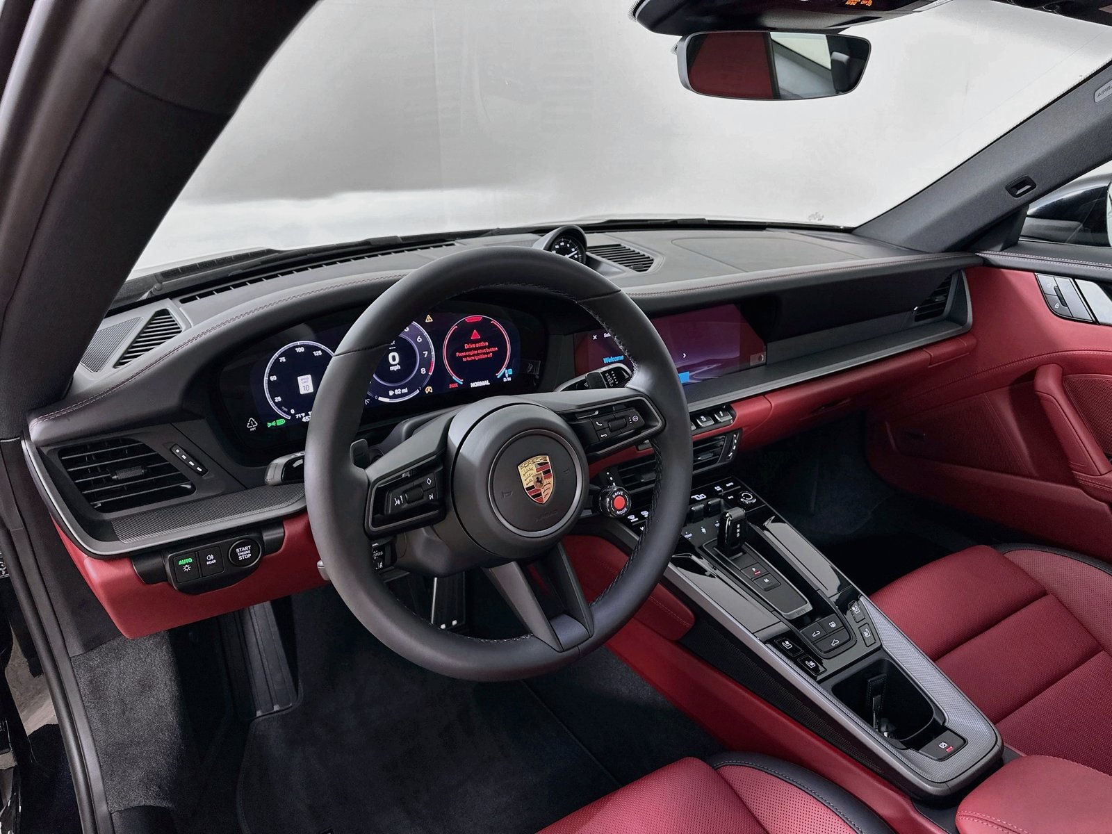 Used 2026 Porsche 911 Carrera RWD image 32
