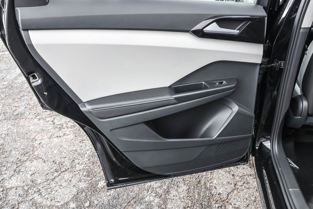 New 2026 Volkswagen Taos S image 32