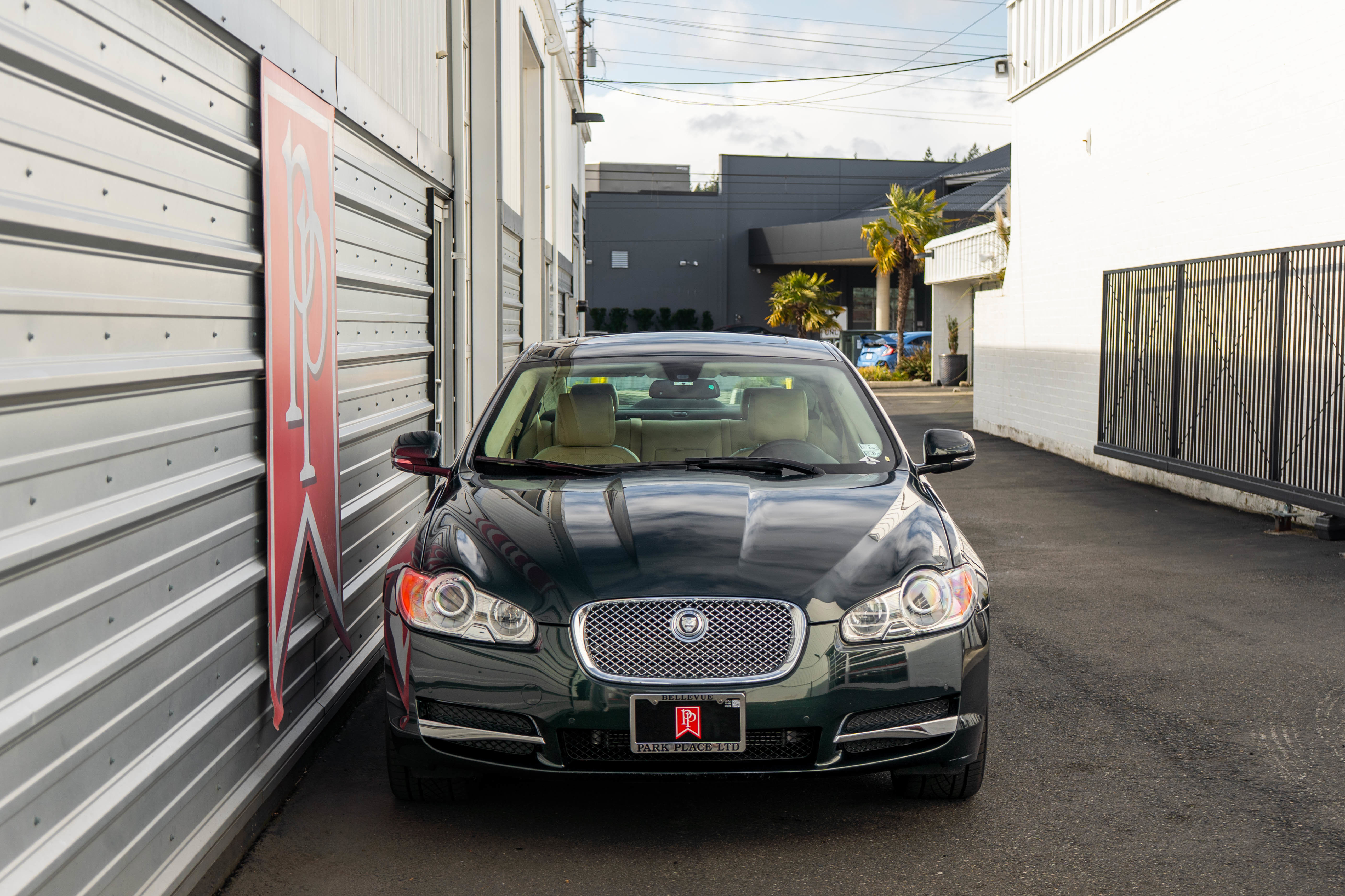 Used 2011 Jaguar XF Portfolio image 37