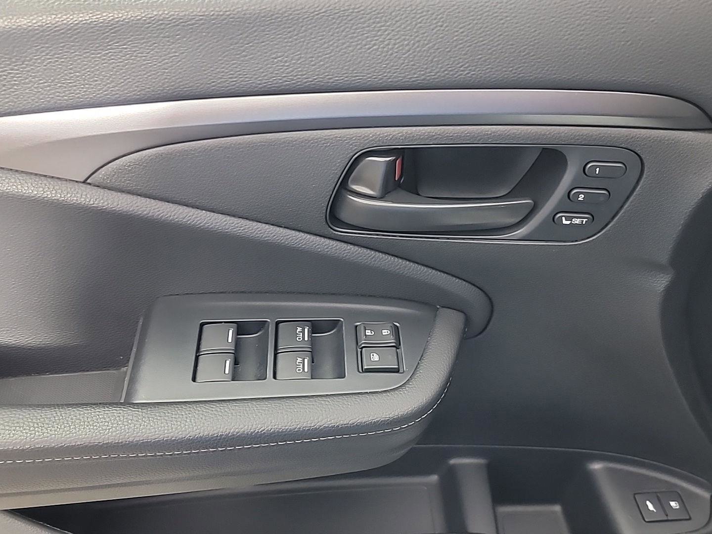 Certified 2023 Honda Passport EX-L image 37