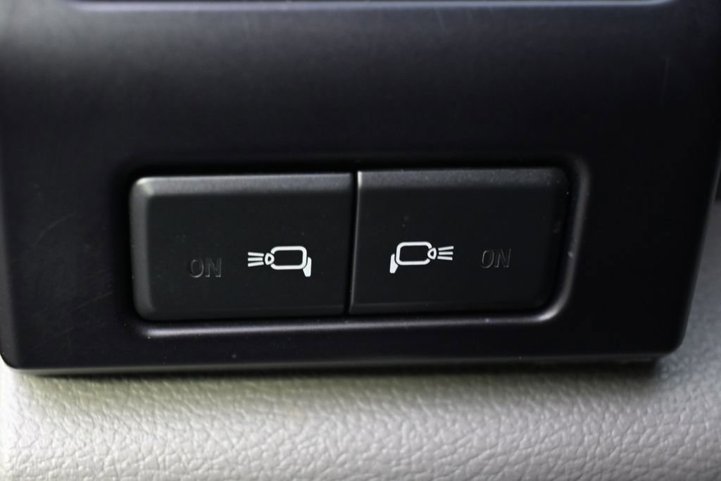 Used 2017 Ford F150 XL w/ Equipment Group 101A Mid AWD/4WD image 25