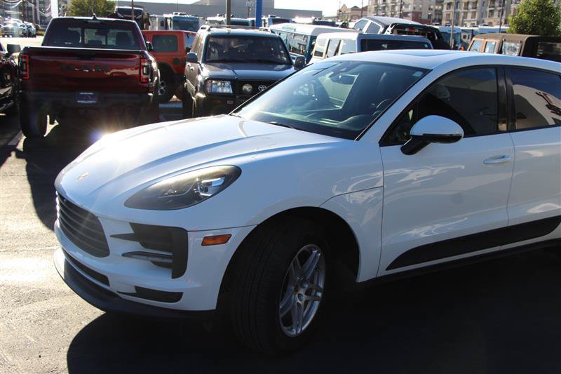 Used 2019 Porsche Macan AWD/4WD image 5