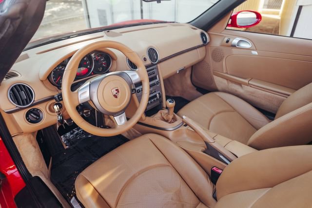 Used 2006 Porsche Boxster image 2