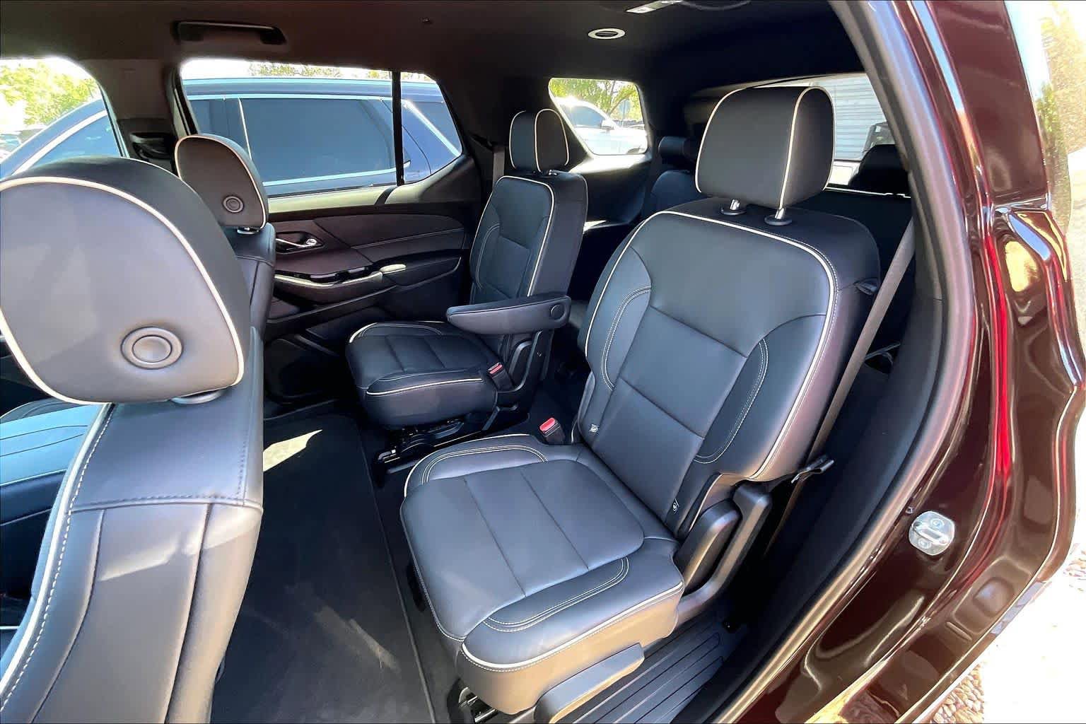 Certified 2023 Chevrolet Traverse Premier FWD image 25
