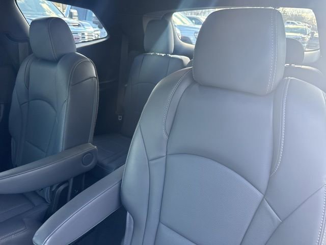 Used 2023 Buick Enclave Essence w/ Experience Buick Package image 28