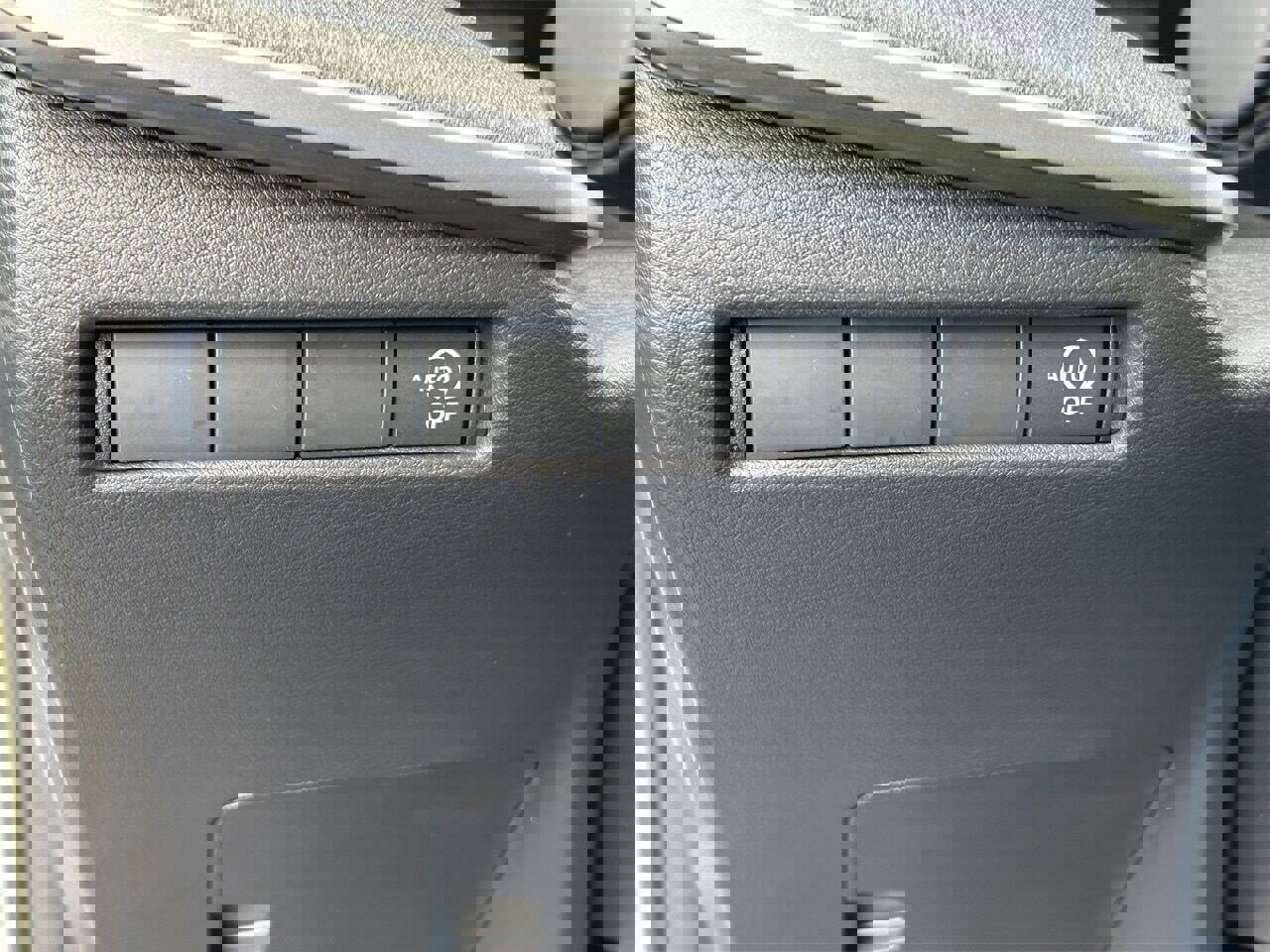 New 2026 Nissan Kicks SV image 31