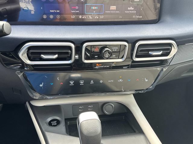 New 2026 Nissan Sentra SL w/ Floor Mat Package FWD image 30