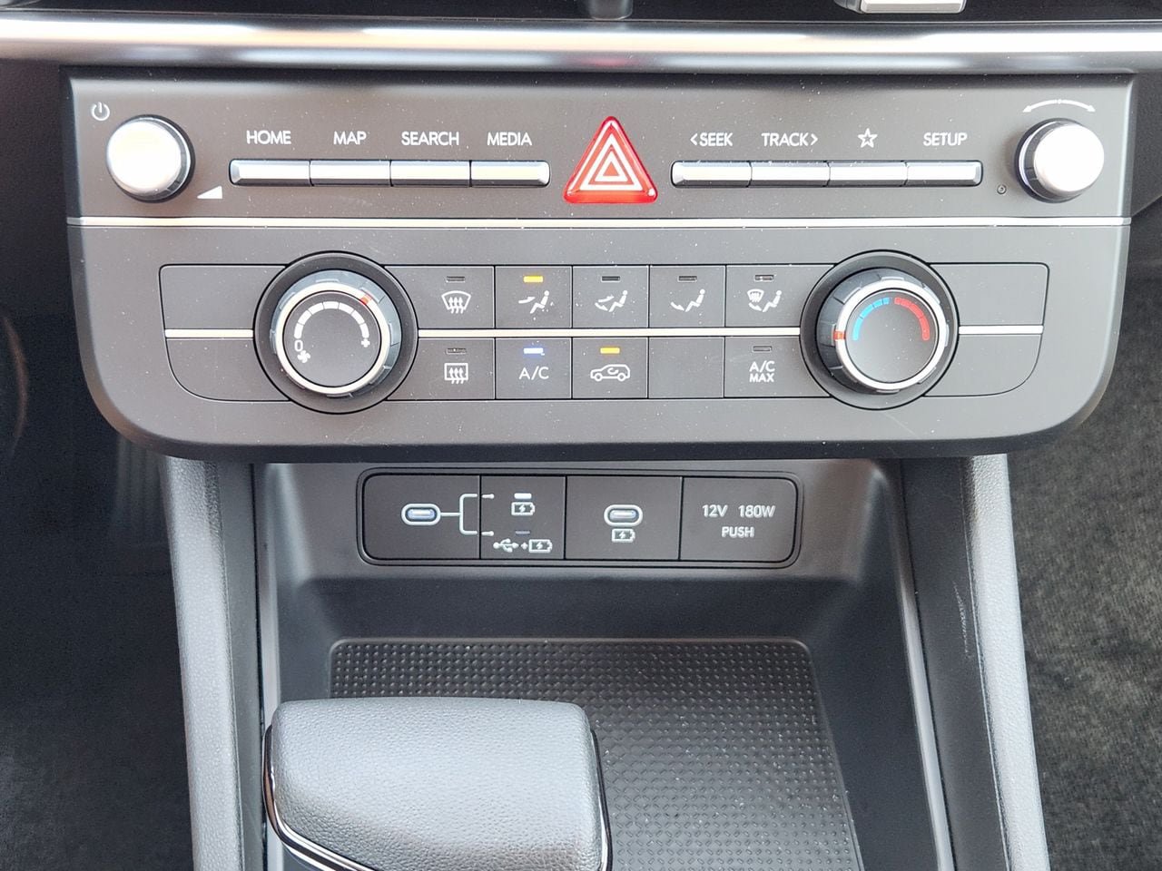 Certified 2026 Hyundai Tucson SE FWD image 17