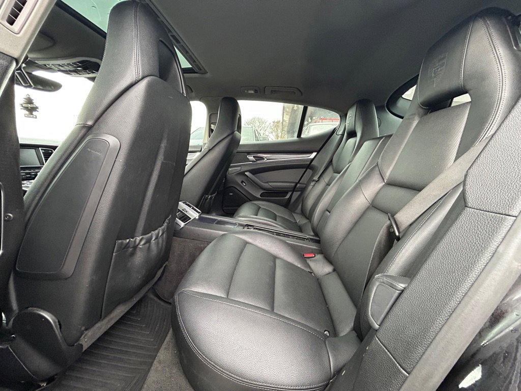 Used 2013 Porsche Panamera 4 image 10