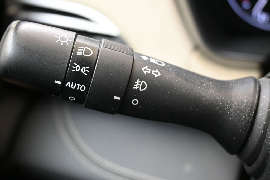 Certified 2025 Subaru Outback Limited AWD/4WD image 29