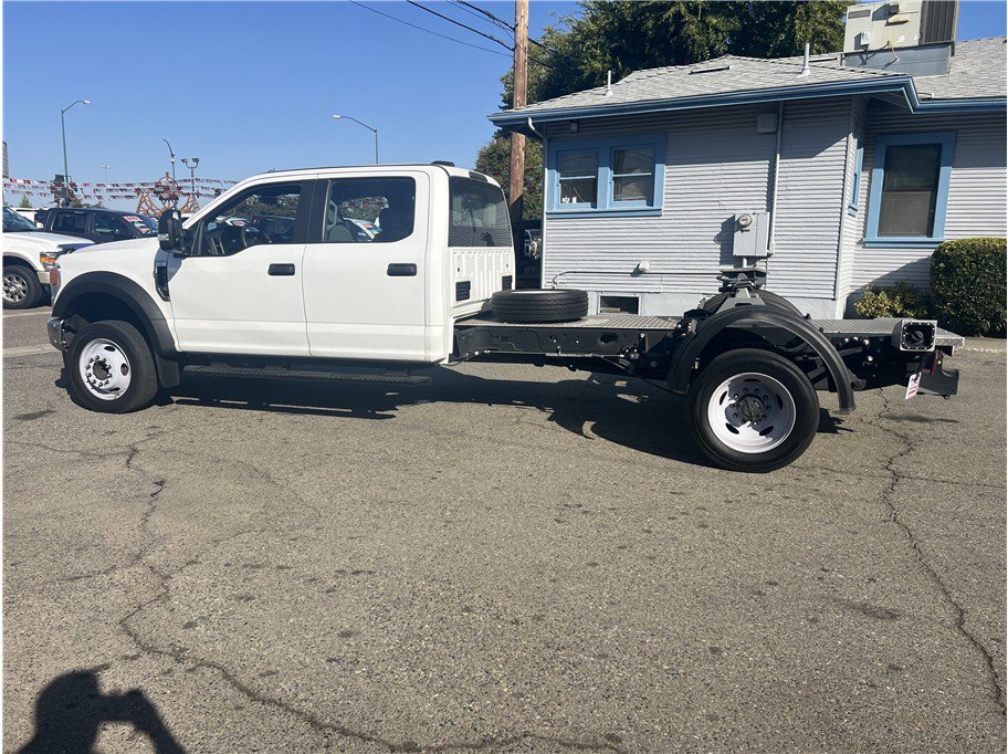 Used 2022 Ford F550 2WD Crew Cab Super Duty w/ Power Equipment Group image 4