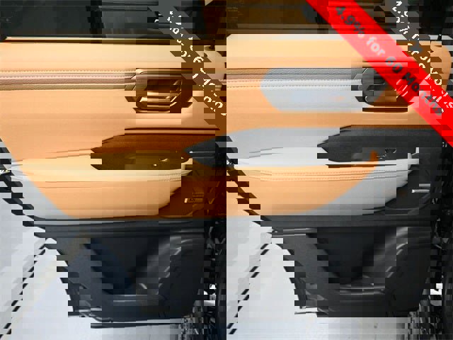 New 2025 Nissan Armada SL w/ Captain's Chari Seat Package image 20