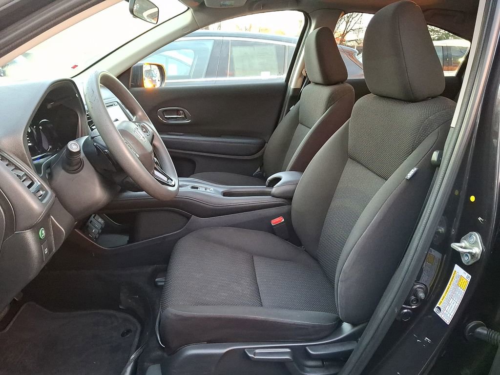 Used 2017 Honda HR-V EX image 11