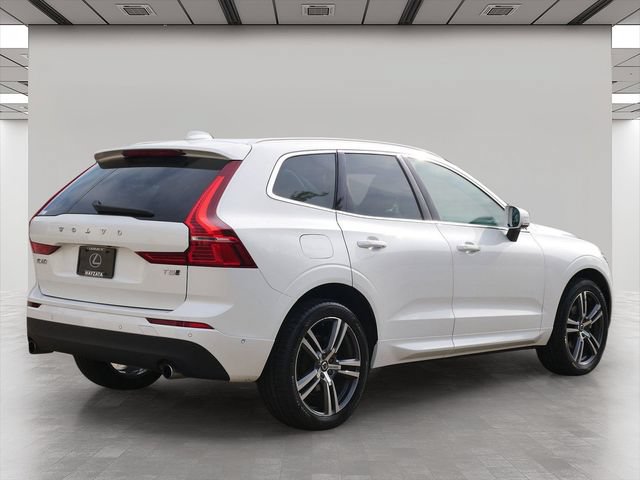 Used 2019 Volvo XC60 T5 Momentum w/ Multimedia Package AWD/4WD image 5